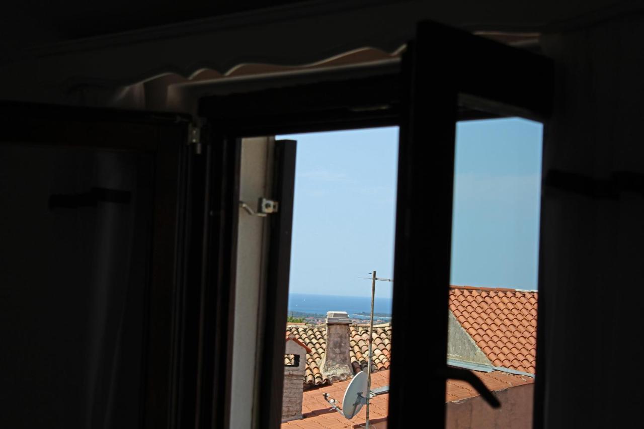 Apartment Sea Galižana エクステリア 写真